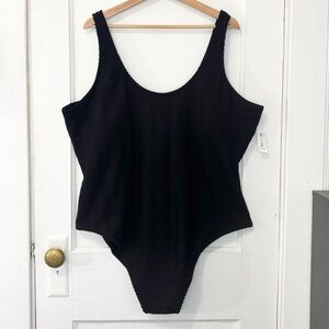 NWT Old Navy Women's  Black Ribbed One-Piece Swimsuit, Plus Size 4X